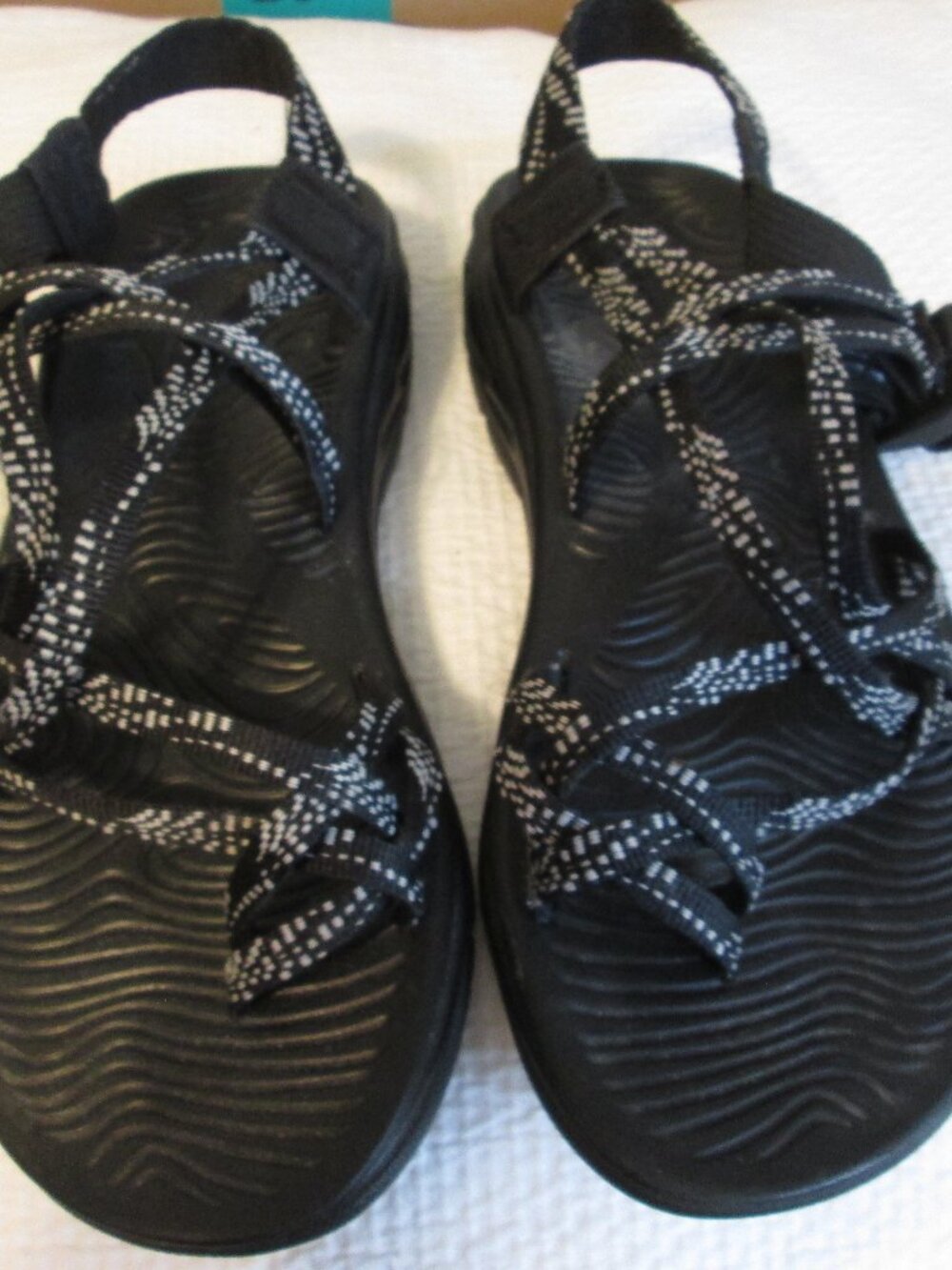 Chaco Women's Black Strappy Toe Loop Sandals Size 9
